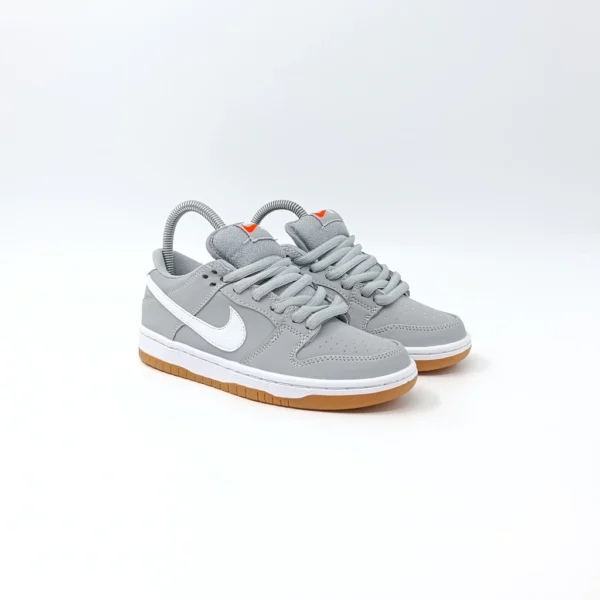 Nike SB Dunk Low Silver