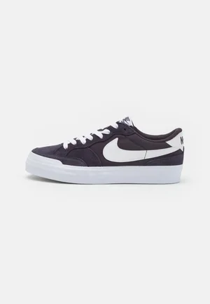 Nike SB Pogo Plus