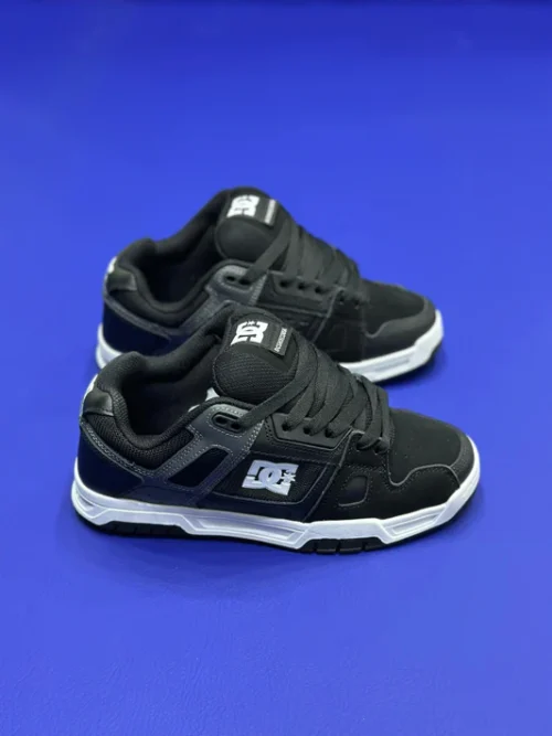 DC Shoes Stag Low Black Suela Blanca