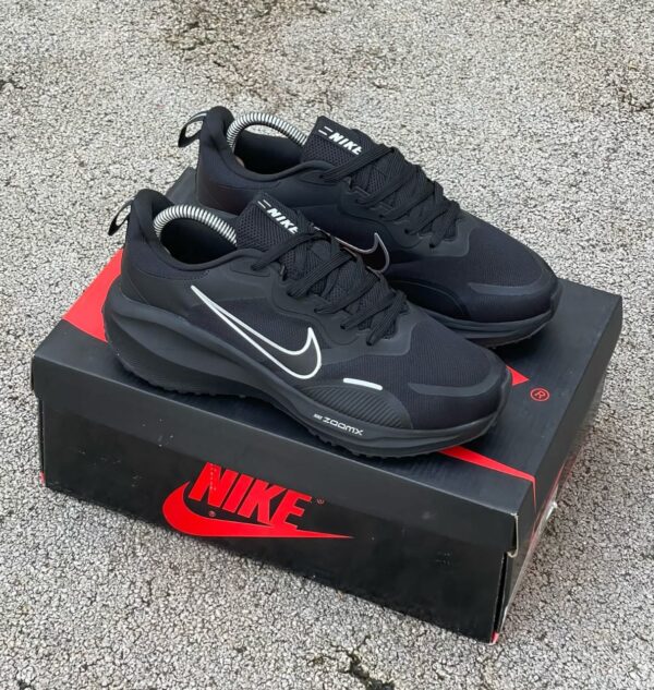 Nike Zoon Winfloo Black