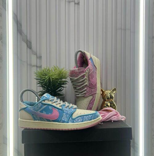 Jordan1 x Travis Scott Azul/Rosa